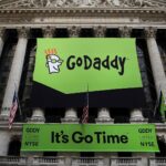 Cổ phiếu Godaddy CFD là gì Cách giao dịch mã GDDY ra sao